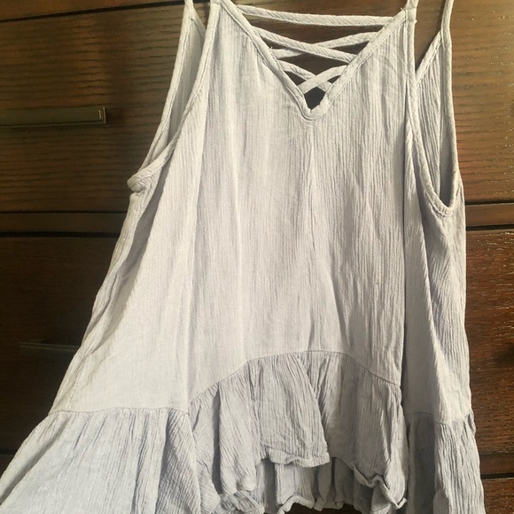 🦋Lace front Spaghetti Strap Shirt🦋 - Picture 2 of 4